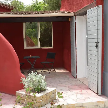 Dom wakacyjny Les Les Mayombes