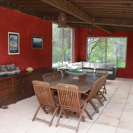 Dom wakacyjny Les Les Mayombes *