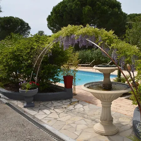 Les Les Mayombes Roquebrune-sur Argens