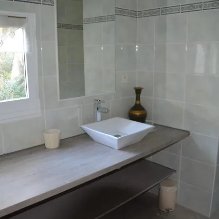 Les Les Mayombes Dom wakacyjny Roquebrune-sur Argens